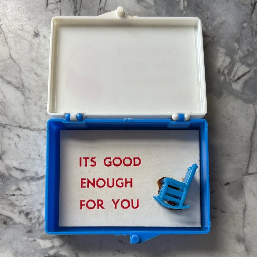 Vintage Novelty Box - Picture 3 of 10